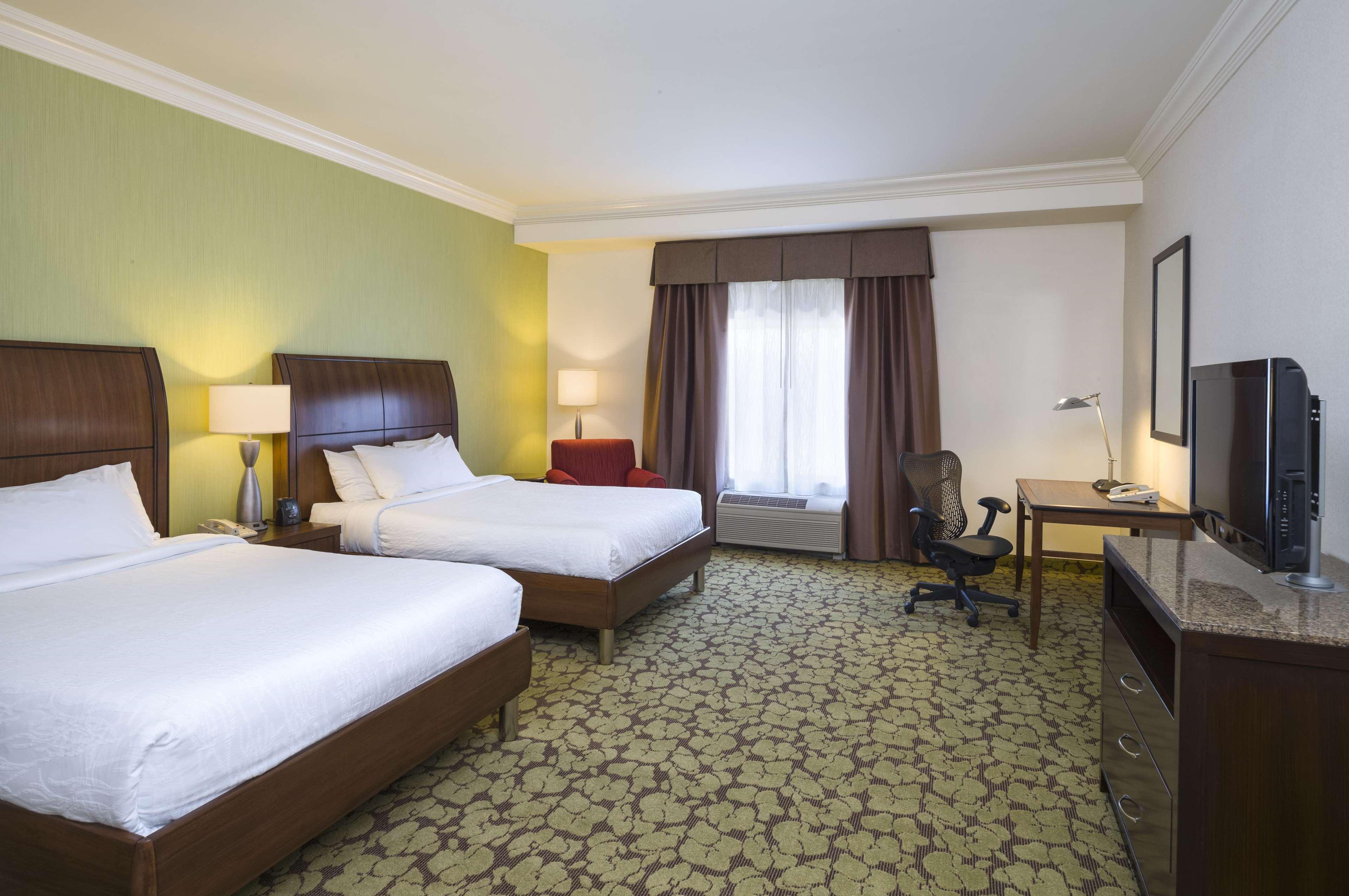 Hilton Garden Inn Edison/Raritan Center Екстер'єр фото