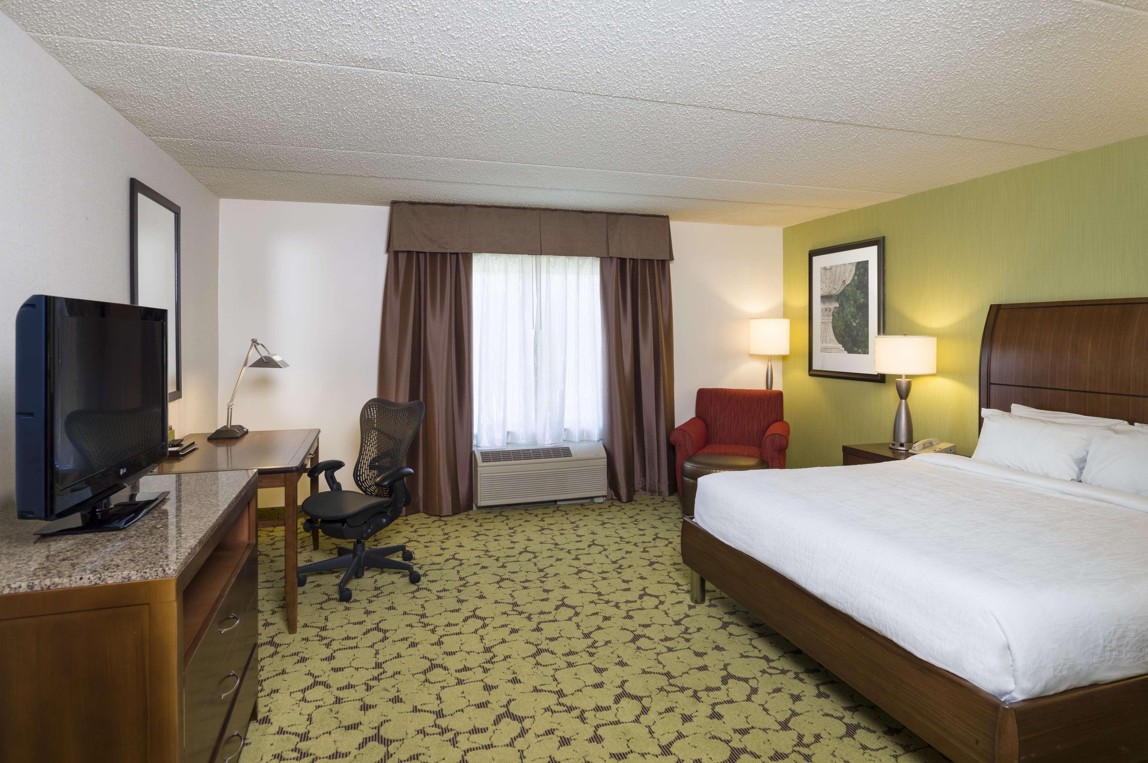 Hilton Garden Inn Edison/Raritan Center Екстер'єр фото