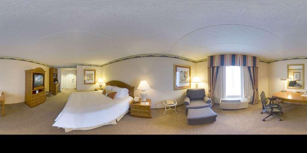 Hilton Garden Inn Edison/Raritan Center Номер фото