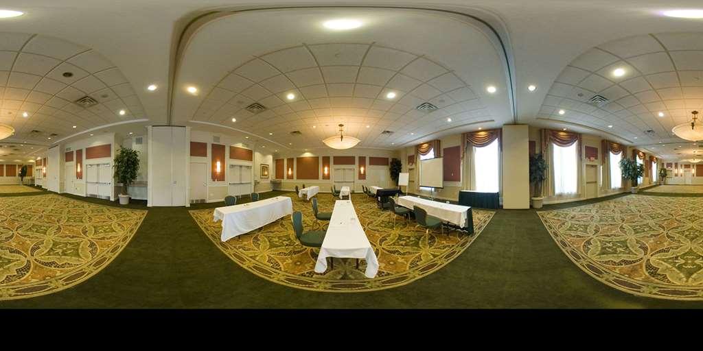 Hilton Garden Inn Edison/Raritan Center Зручності фото