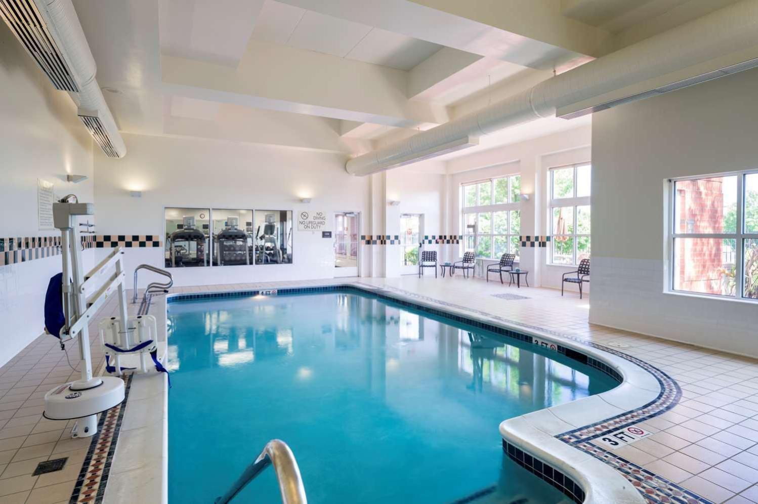 Hilton Garden Inn Edison/Raritan Center Екстер'єр фото