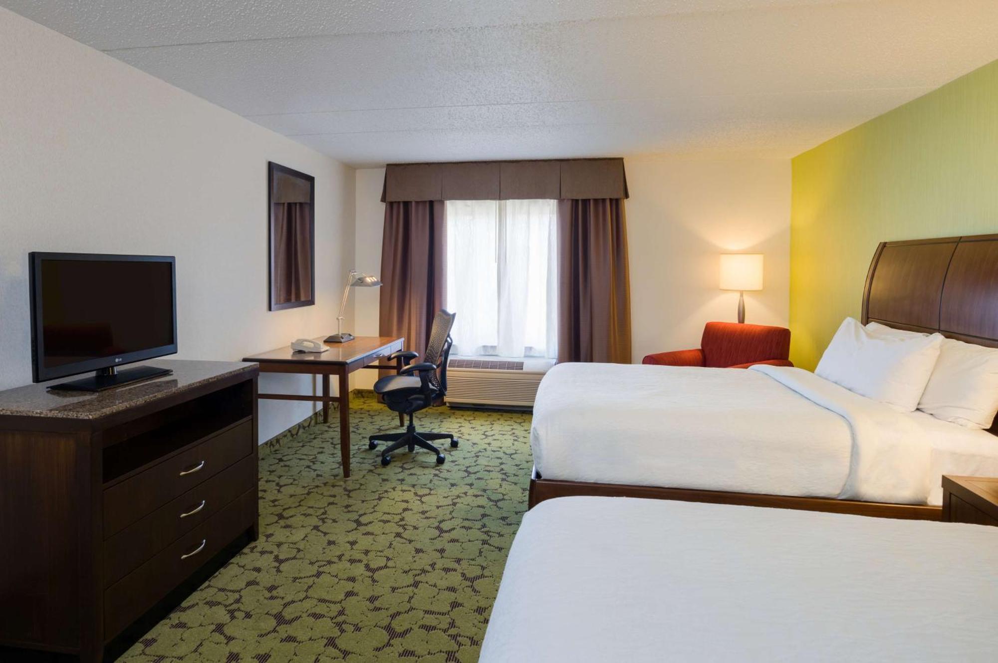 Hilton Garden Inn Edison/Raritan Center Екстер'єр фото